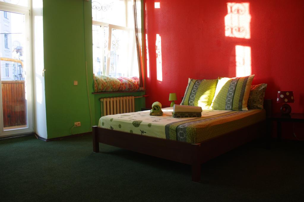 Magic Bus Kiev Hostel الغرفة الصورة